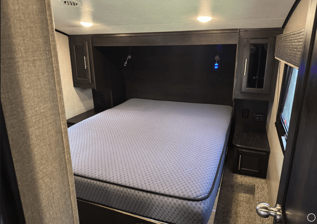 2020 Jayco Eagle HT 30.5MLOK - National Vehicle