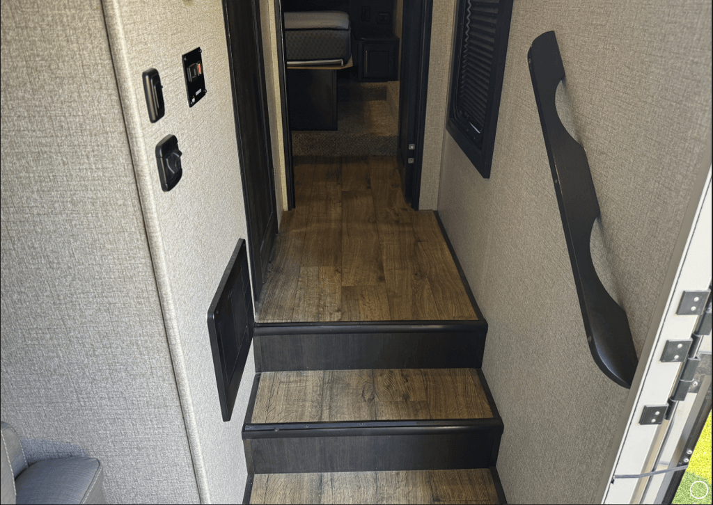 専用ページ❷ 2020 Jayco Eagle HT 30.5MLOK - National Vehicle