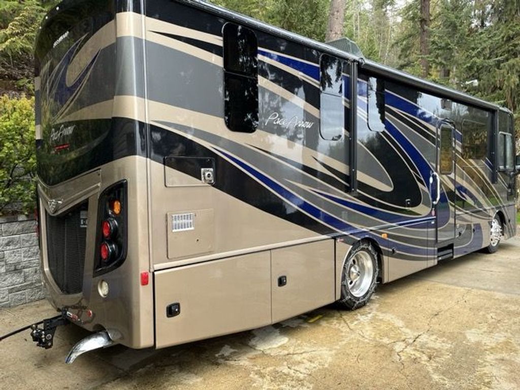 DIESEL Mサイズ 2019 Fleetwood Pace Arrow 33D - National Vehicle