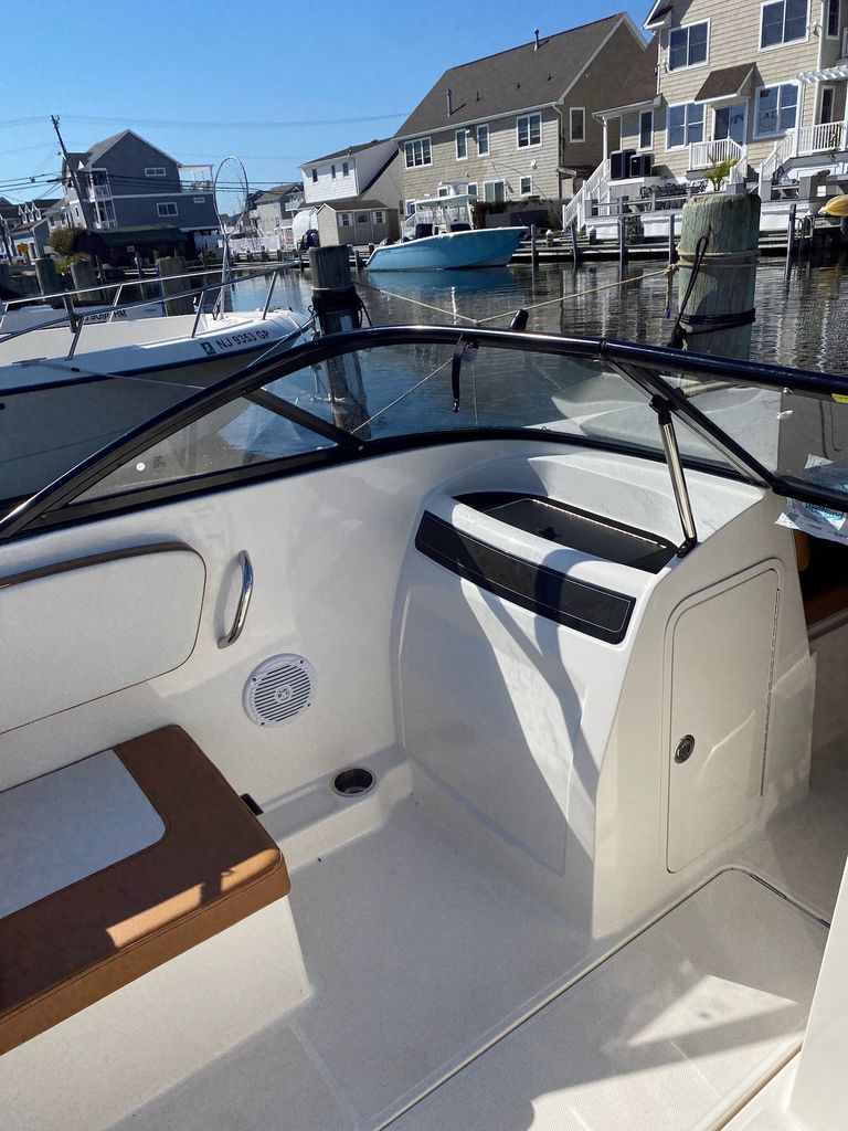2022 Bayliner VR4 - National Vehicle