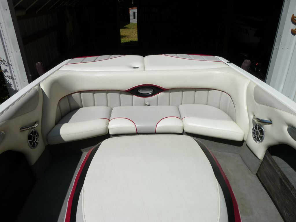 2005 Malibu Sunsetter LXi - National Vehicle