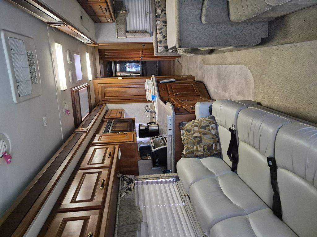 専用ページ4 2005 Monaco Knight 38PDQ - National Vehicle