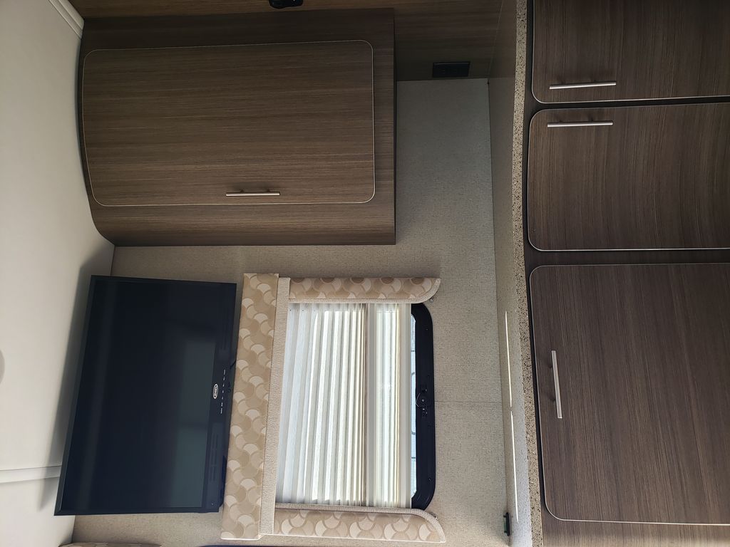 2016 Renegade Villagio 25HAB - National Vehicle