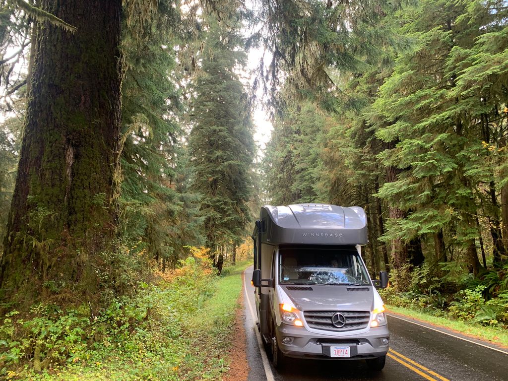 ワールド 2017 Winnebago View 24V - National Vehicle