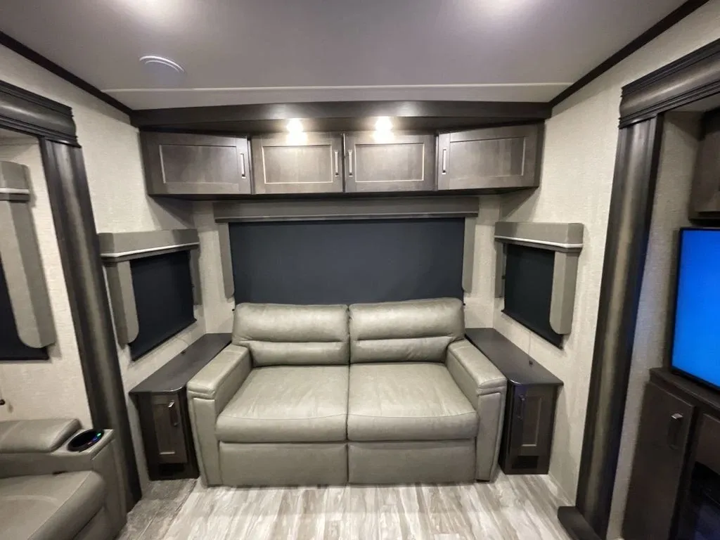 2022 Grand Design Reflection 150 295RL - National Vehicle