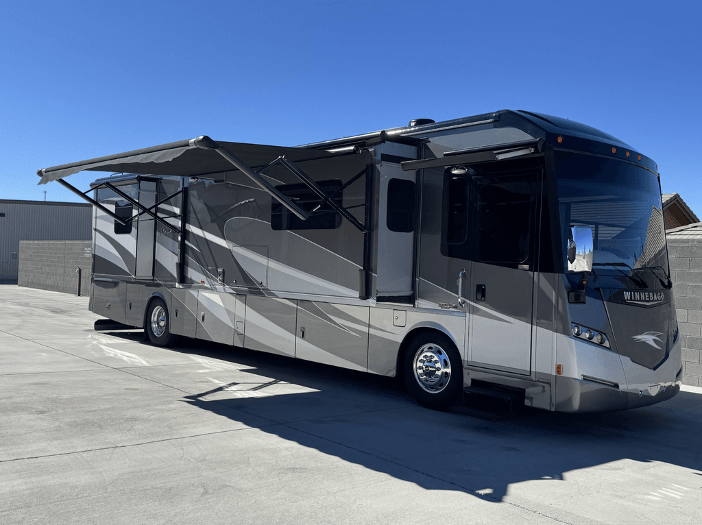 2015 Winnebago Journey 40U - National Vehicle