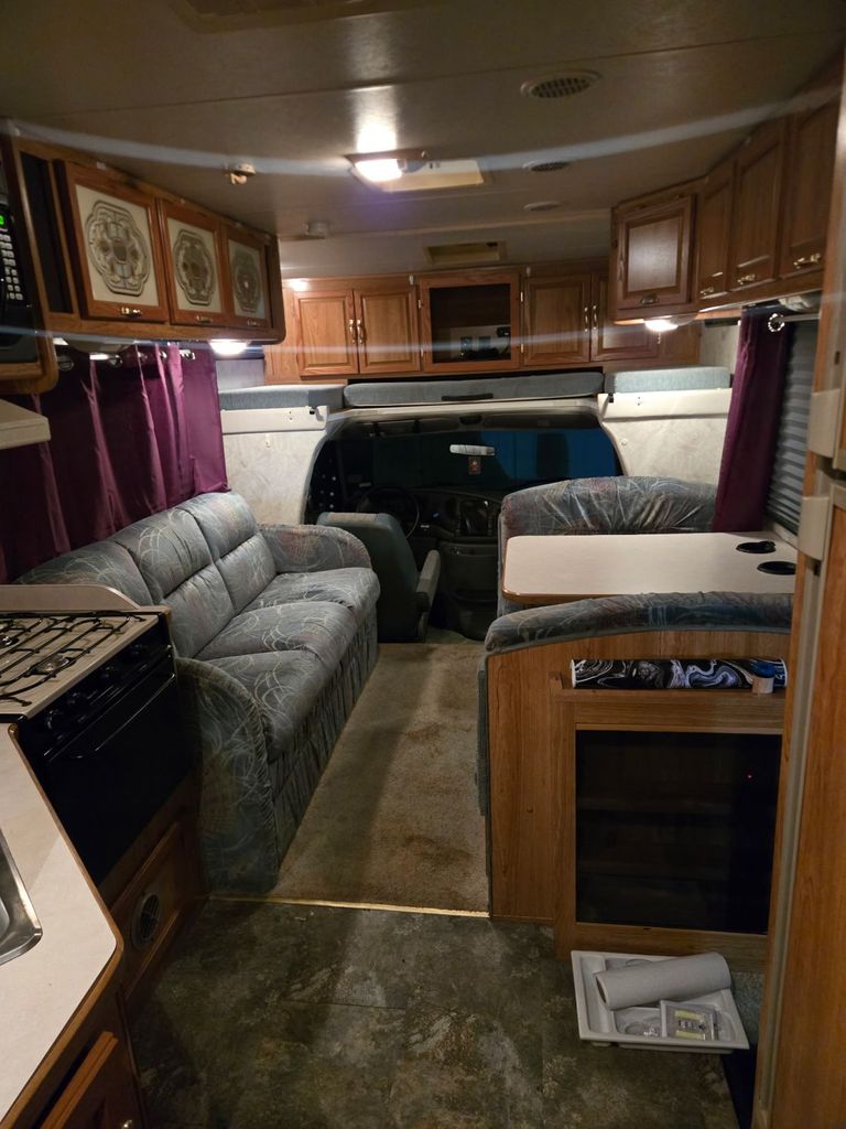 1998 Coachmen Leprechaun 313QB - National Vehicle