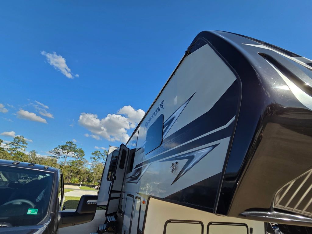 2017 Keystone Raptor 355TS - National Vehicle