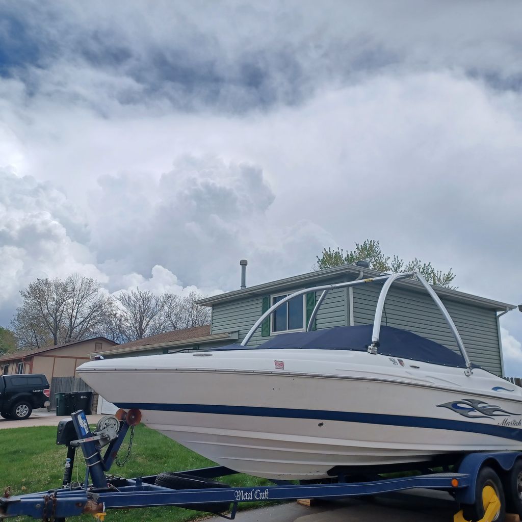 2006 Mariah SE 21 - National Vehicle