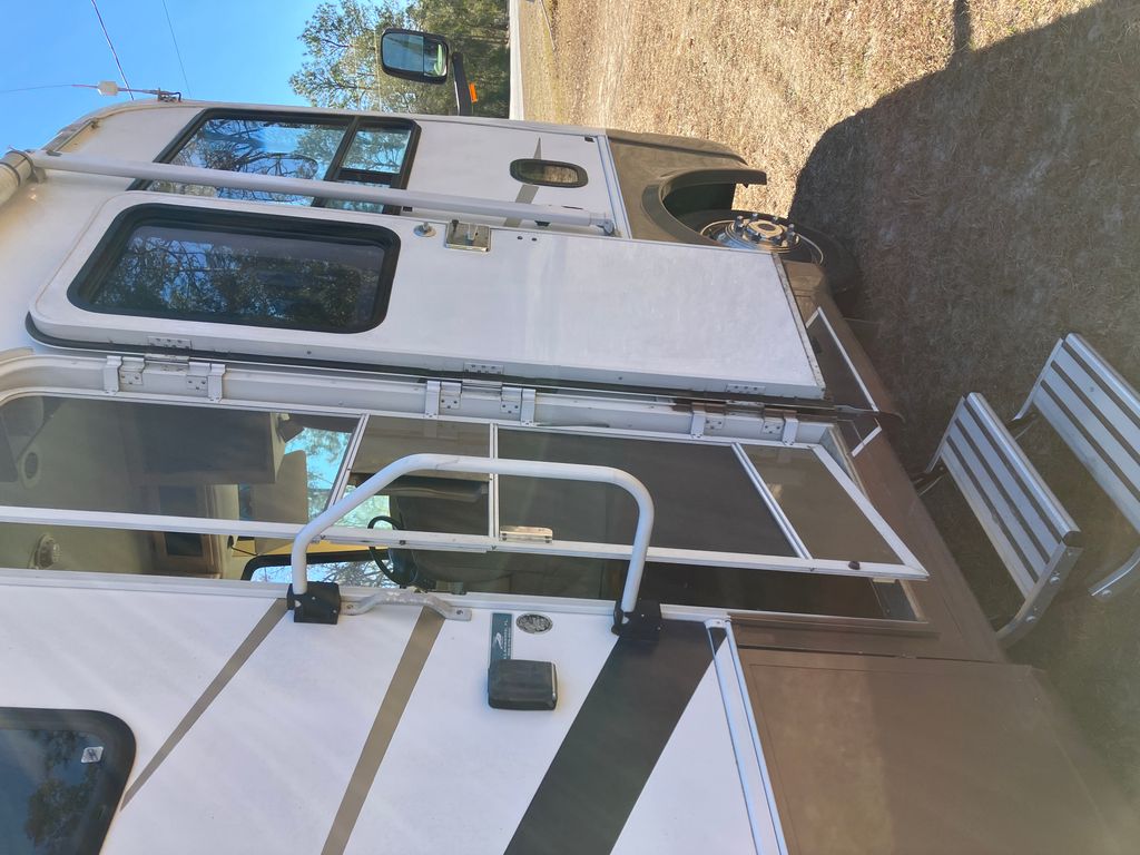 18H  2003 Tiffin Motorhomes Allegro 32BA - National Vehicle