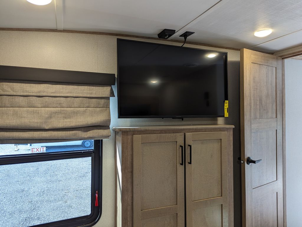 2022 Keystone Arcadia 3660RL - National Vehicle