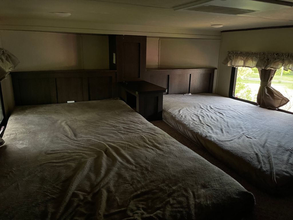 2018 Forest River Salem Grand Villa 42DL - National Vehicle