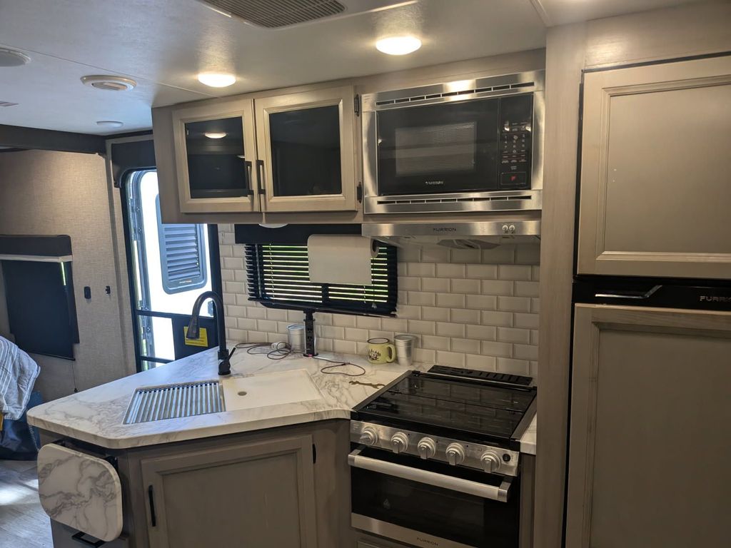 2023 Jayco Jay Feather 27BHB - National Vehicle