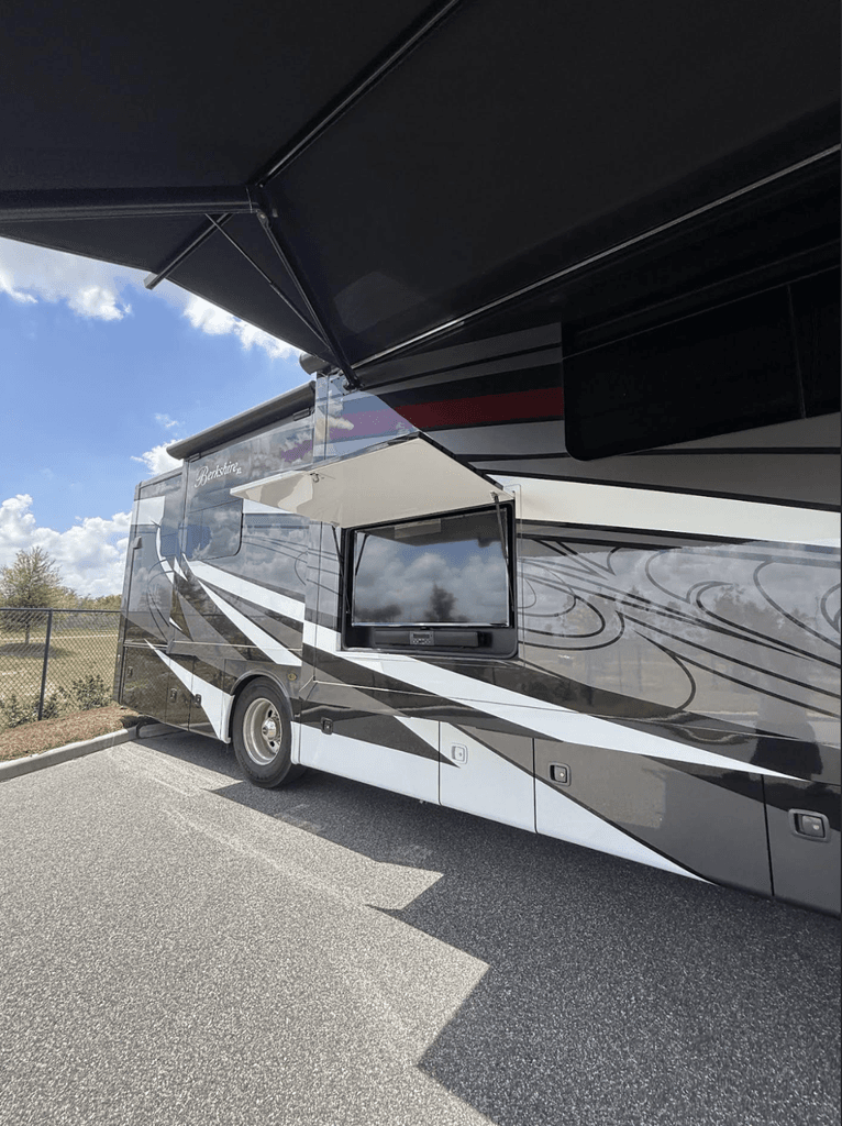 2022 Forest River Berkshire XL 40D - National Vehicle