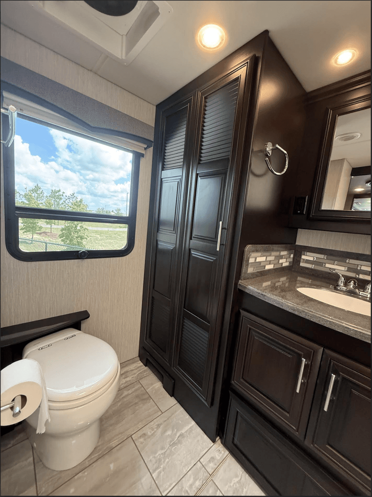 2022 Forest River Berkshire XL 40D - National Vehicle