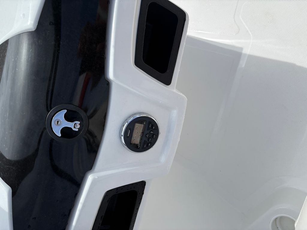 2019 Tahoe 500 TS - National Vehicle