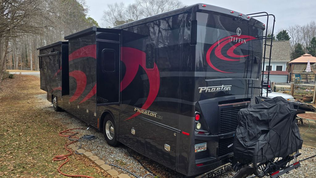 2020 Tiffin Motorhomes Phaeton 40IH - National Vehicle