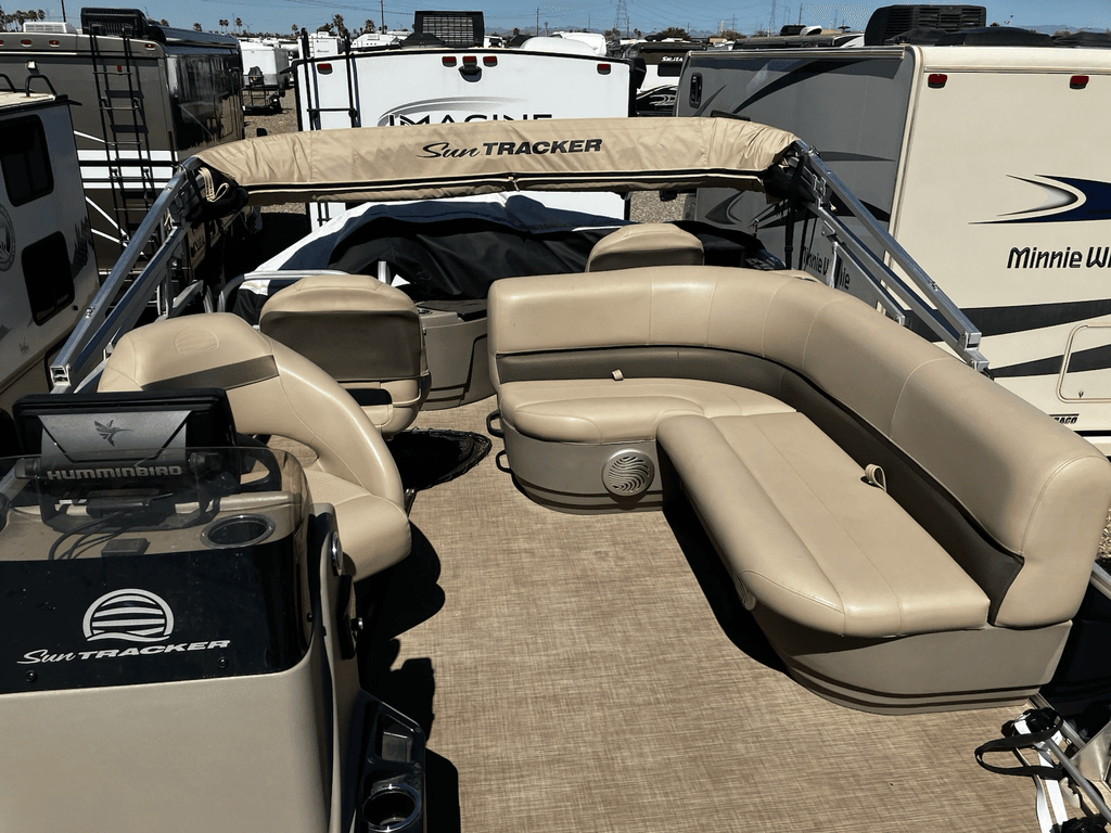 2023 Sun Tracker Bass Buggy 18 DLX - National Vehicle