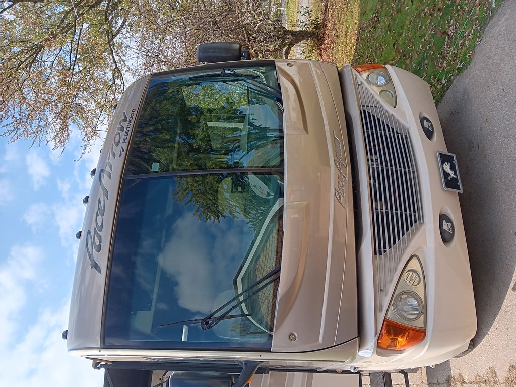 2007 Fleetwood Pace Arrow 38P - National Vehicle