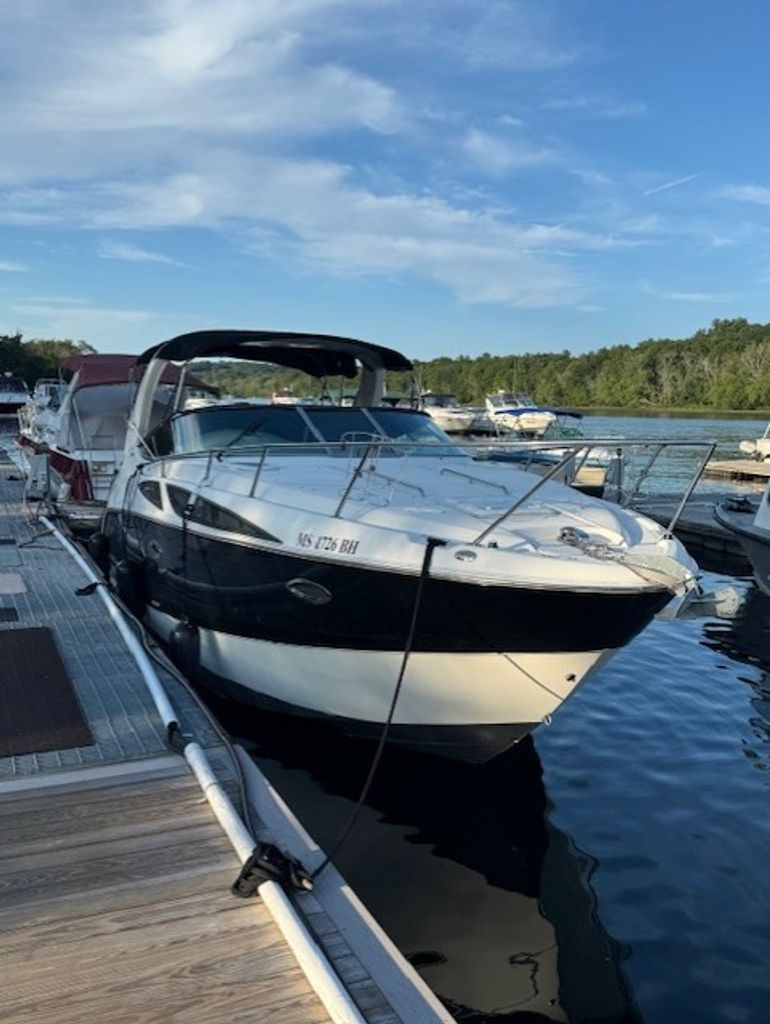 2010 Bayliner 315 Cruiser - National Vehicle