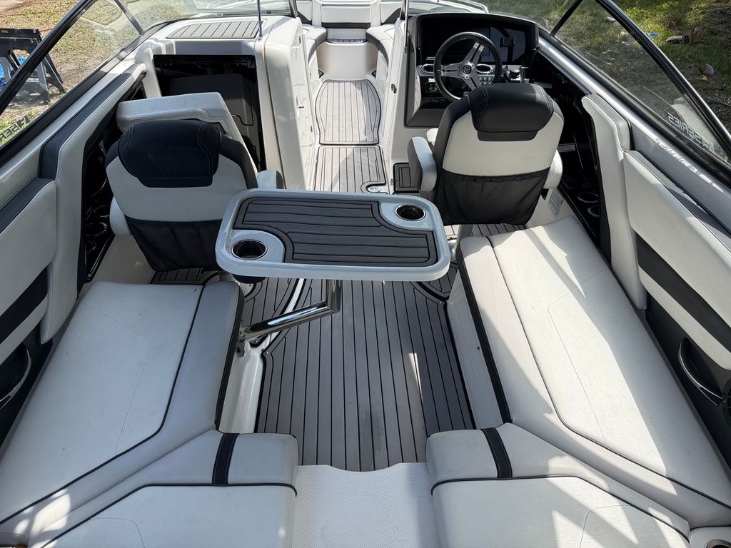 2018 Yamaha 242 Limited SE - National Vehicle