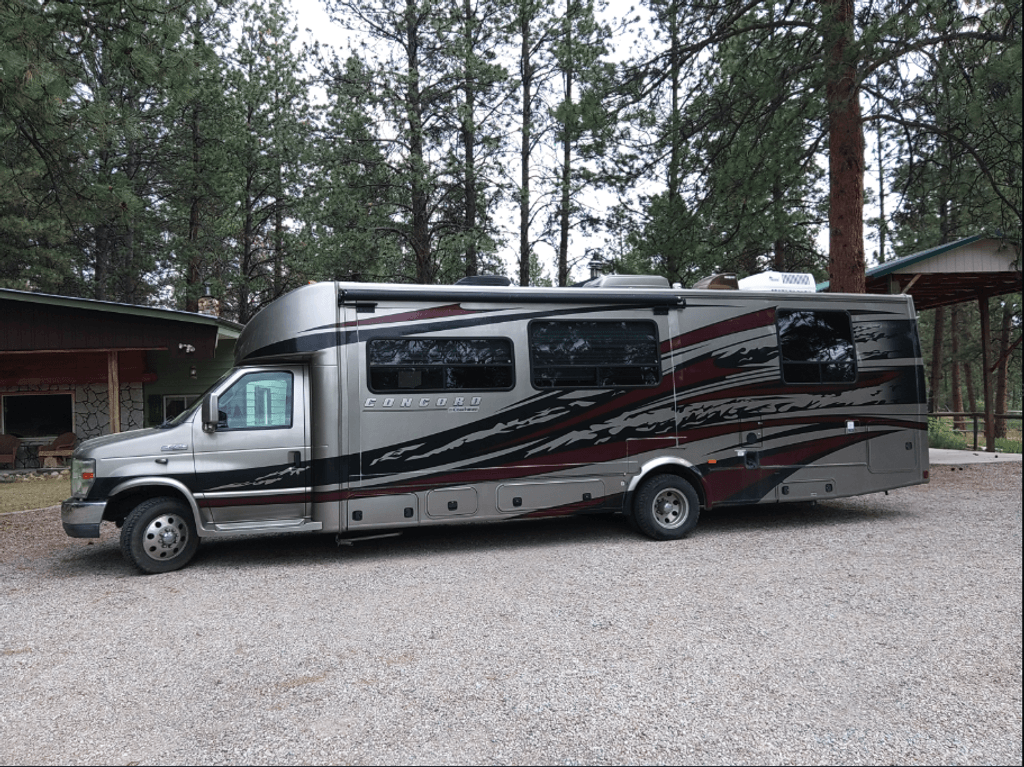 2011 Coachmen Concord 301SS - National Vehicle