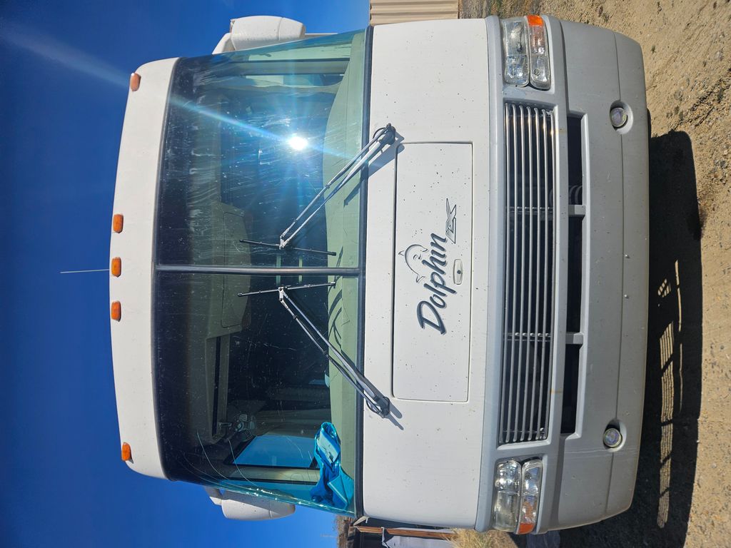 2004 National RV Dolphin 6342LX - National Vehicle