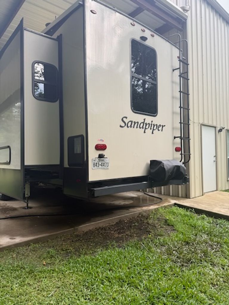 2021 Forest River Sandpiper 38FKOK - National Vehicle