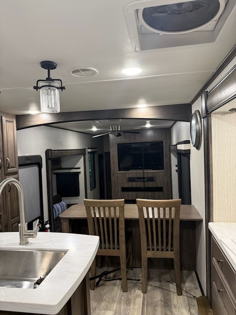 2021 Forest River Sandpiper 38FKOK - National Vehicle