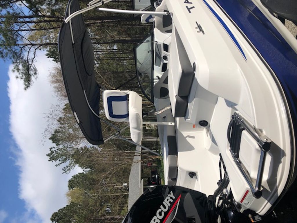 2024 Tahoe 185 S - National Vehicle
