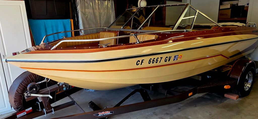 1981 Glastron 18 - National Vehicle