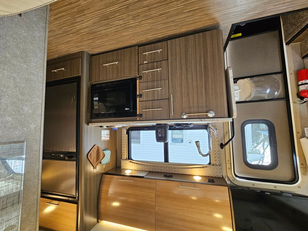 2018 Thor Motor Coach Axis 25.2 - National Vehicle