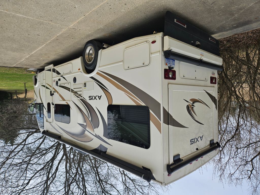 2018 Thor Motor Coach Axis 25.2 - National Vehicle