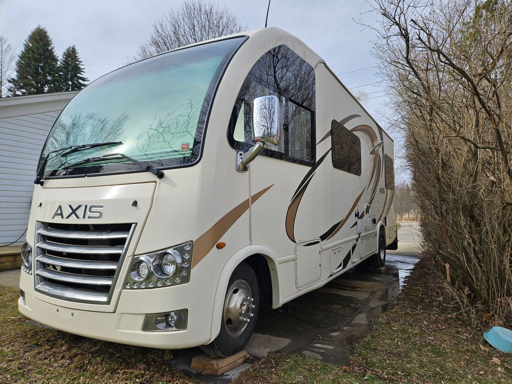 カメラなど 2018 Thor Motor Coach Axis 25.2 - National Vehicle