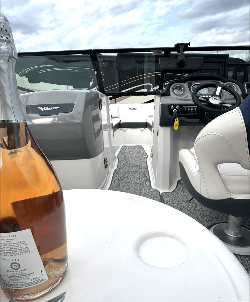 2018 Chaparral 243 Vortex VRX - National Vehicle