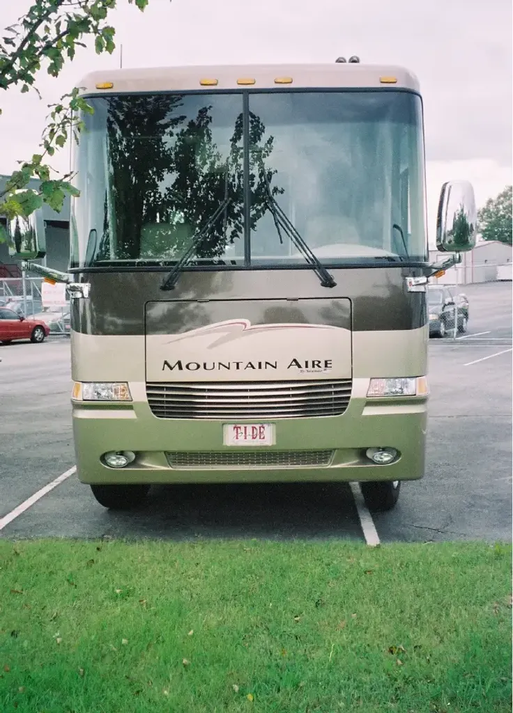 2004 Newmar Mountain Aire 3651 - National Vehicle