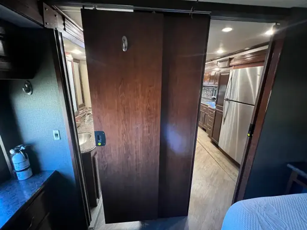2018 Fleetwood Pace Arrow LXE 38F - National Vehicle