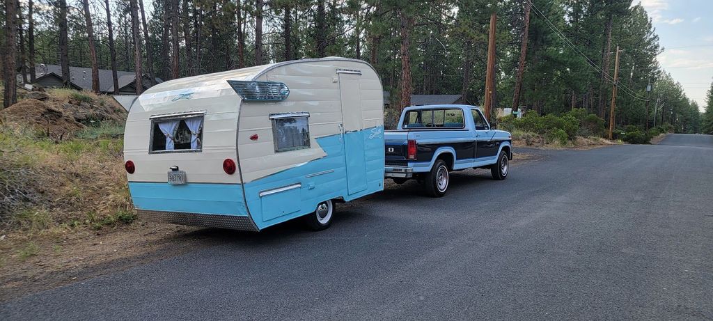 1962 Shasta Compact - National Vehicle