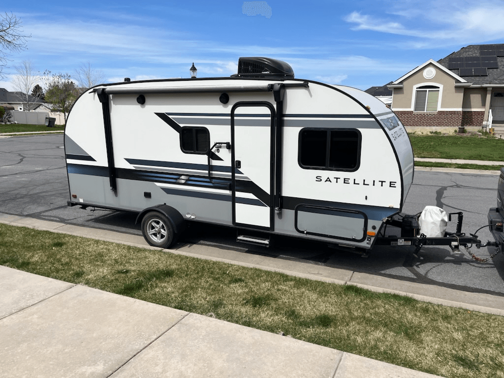 2019 Starcraft Satellite 18MK - National Vehicle