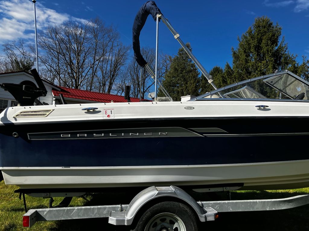 2006 Bayliner 194 SF - National Vehicle