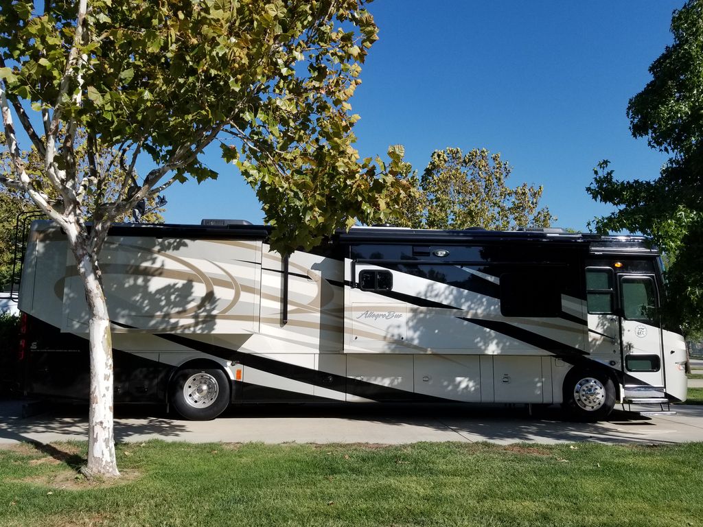 2010 Tiffin Motorhomes Allegro Bus 40QXP - National Vehicle