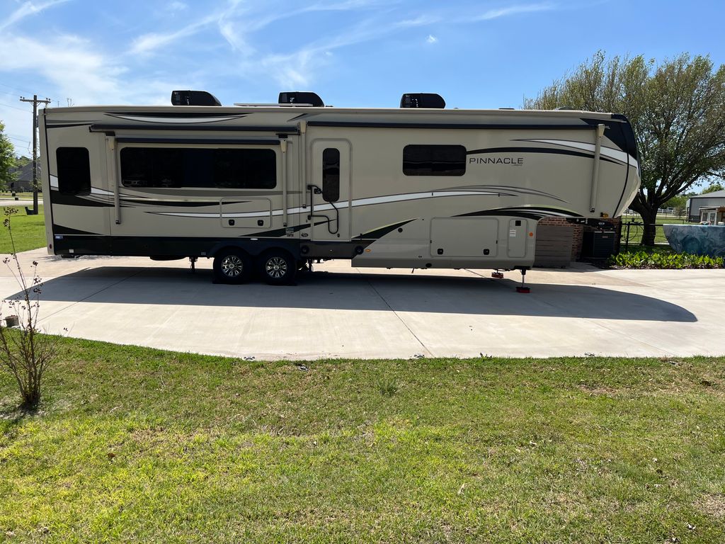 2021 Jayco Pinnacle 36FBTS - National Vehicle