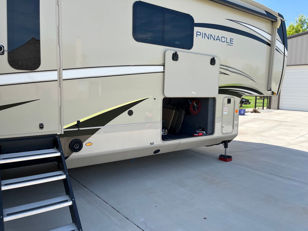 2021 Jayco Pinnacle 36FBTS - National Vehicle