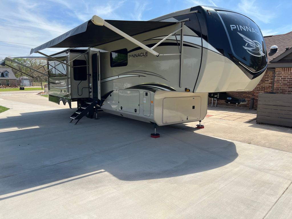 2021 Jayco Pinnacle 36FBTS - National Vehicle