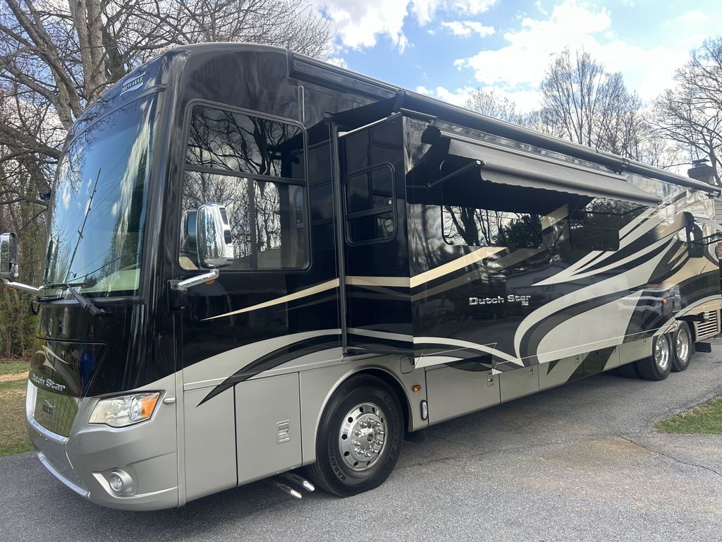 2015 Newmar Dutch Star 4369 - National Vehicle