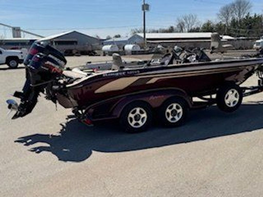 2001 Ranger 620 VS - National Vehicle