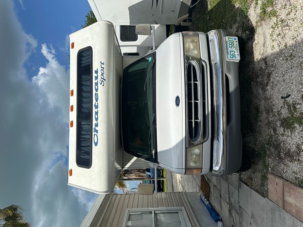 2000 Thor Motor Coach Chateau Sport 28D - National Vehicle