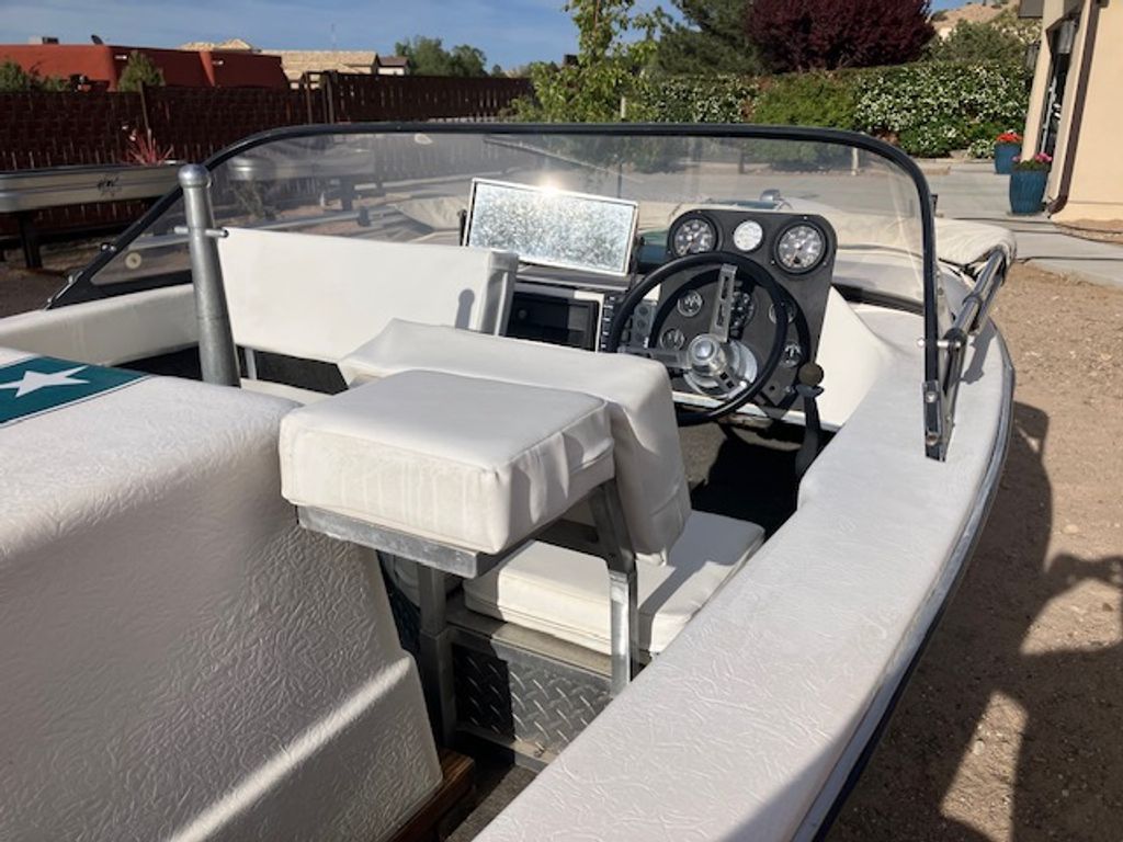 1976 MasterCraft Stars & Bars 21 - National Vehicle
