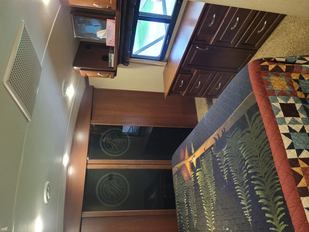 2016 Evergreen Bay Hill 340RK - National Vehicle