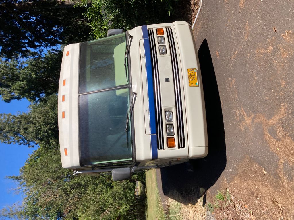 KOARA様 1994 Winnebago Brave 23RC - National Vehicle